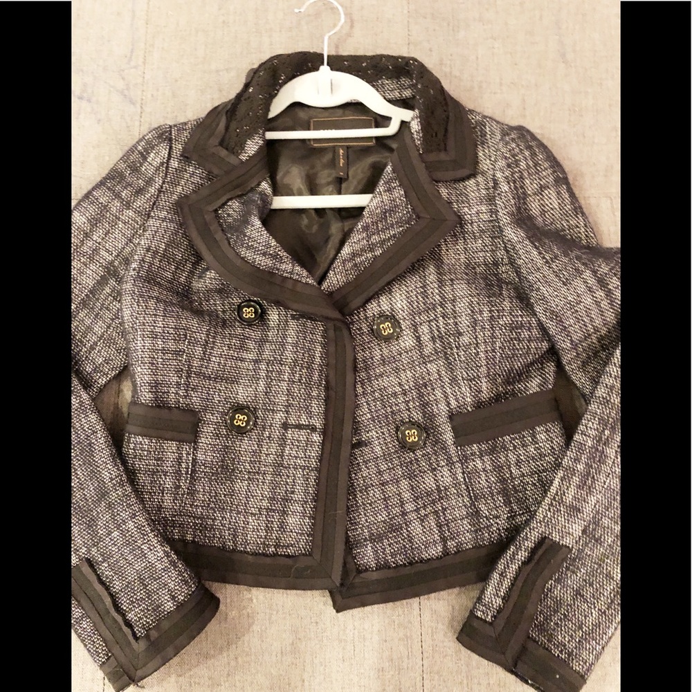 BCBG MAX AZRIA Blazer. Size XS.